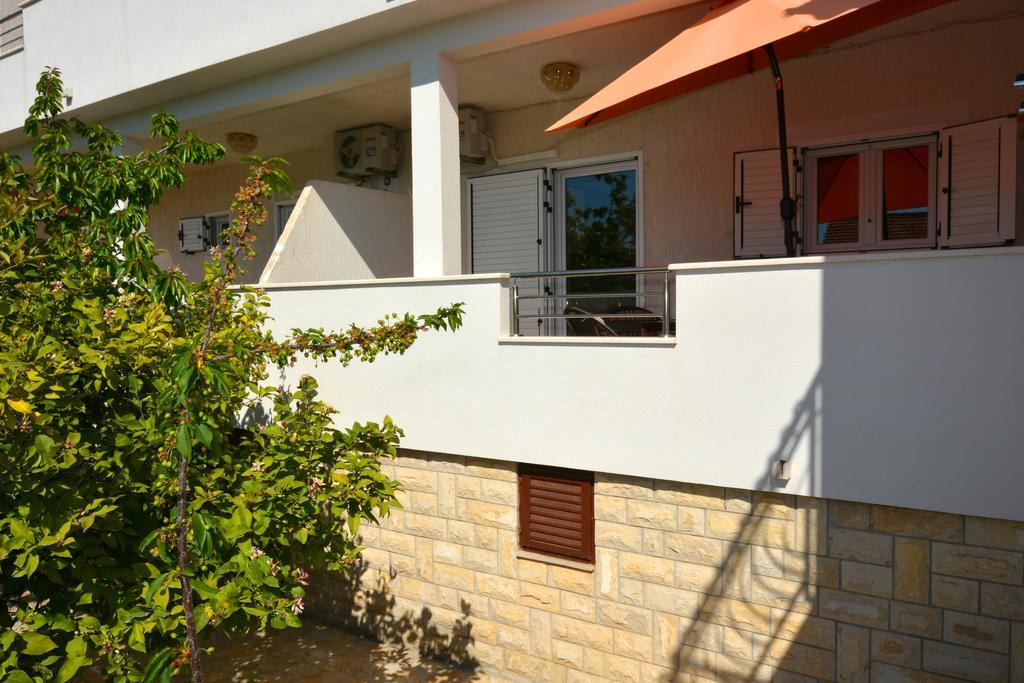 Apartments Maslina Trogir Bagian luar foto