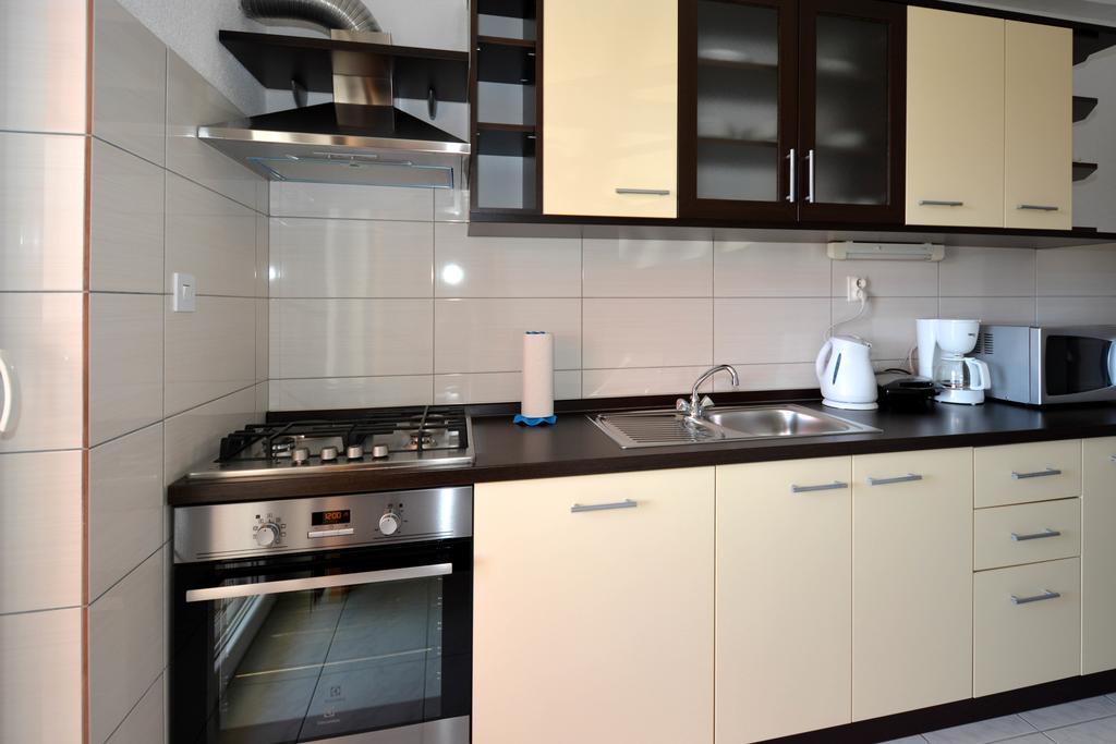 Apartments Maslina Trogir Bagian luar foto