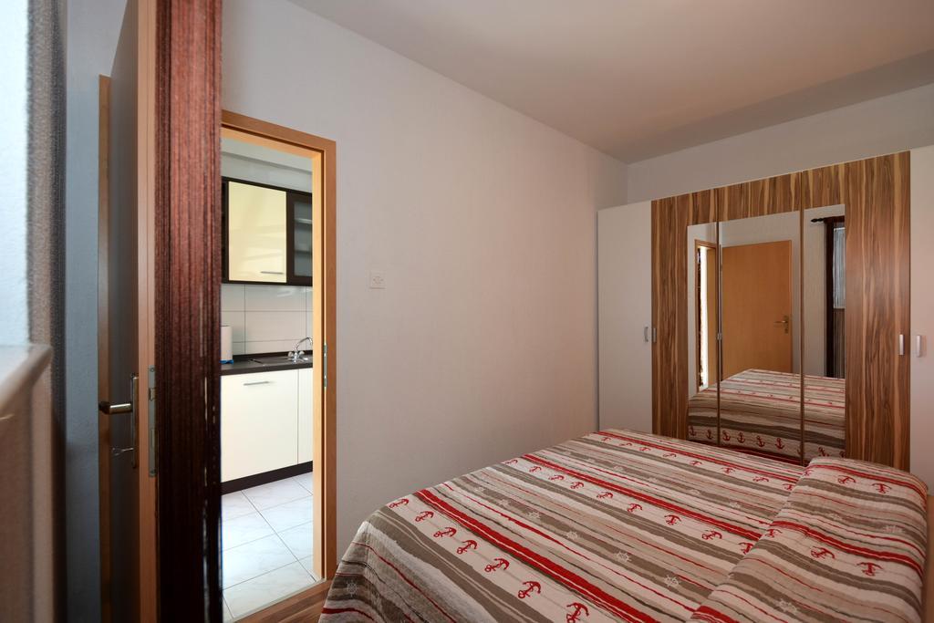 Apartments Maslina Trogir Bagian luar foto
