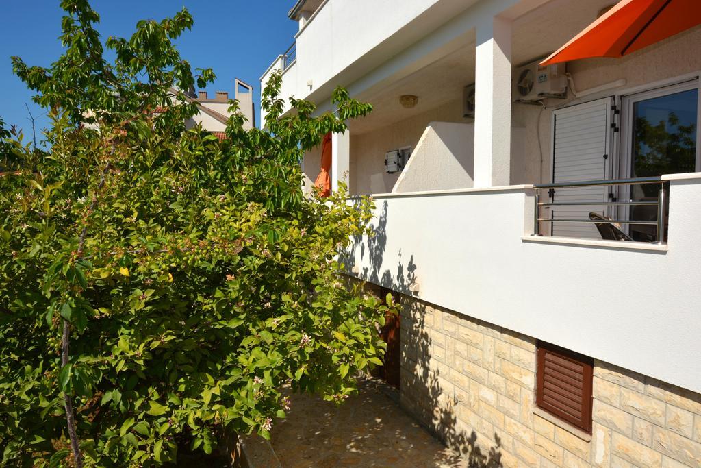 Apartments Maslina Trogir Bagian luar foto