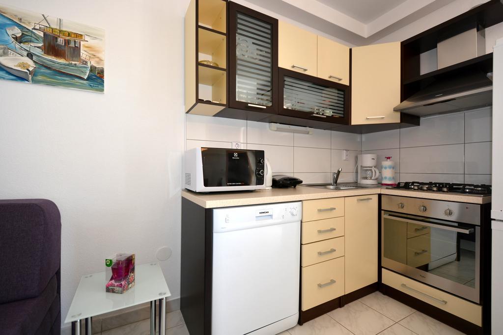 Apartments Maslina Trogir Bagian luar foto