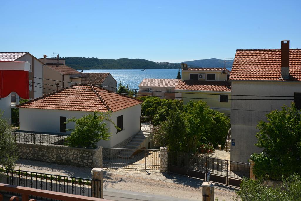 Apartments Maslina Trogir Bagian luar foto